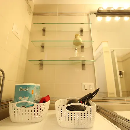 Airport Fco, - Livio's Апартаменты