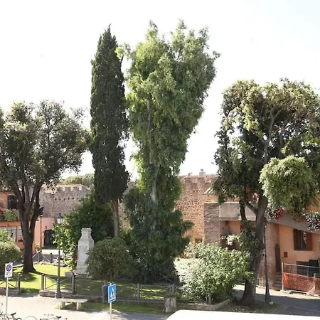 Airport Fco, - Livio's Apartment Ostia Antica